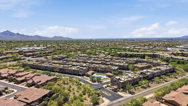 Building Photo - 7471 E Paraiso Dr