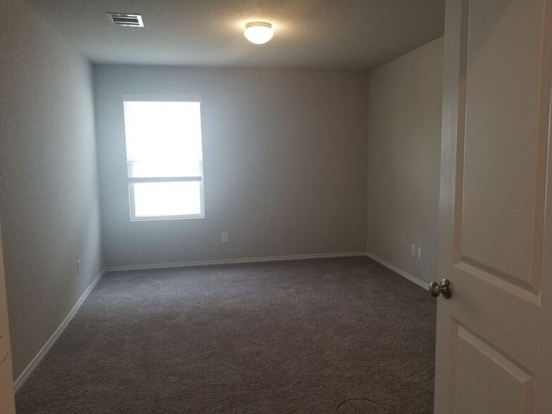 Building Photo - 8402 Cassia Cove