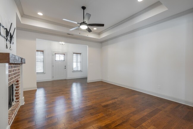 Building Photo - 3306 Stonecreek Dr