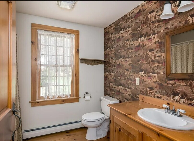 Building Photo - 73 Champeaux Rd