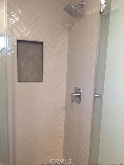 Building Photo - 5439 Agnes Ave