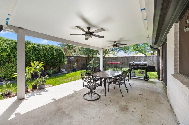 Building Photo - 22610 Coriander Dr
