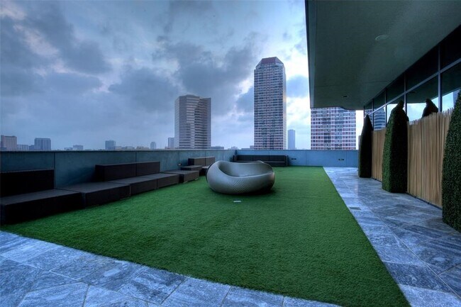 Building Photo - 1600 Post Oak Blvd