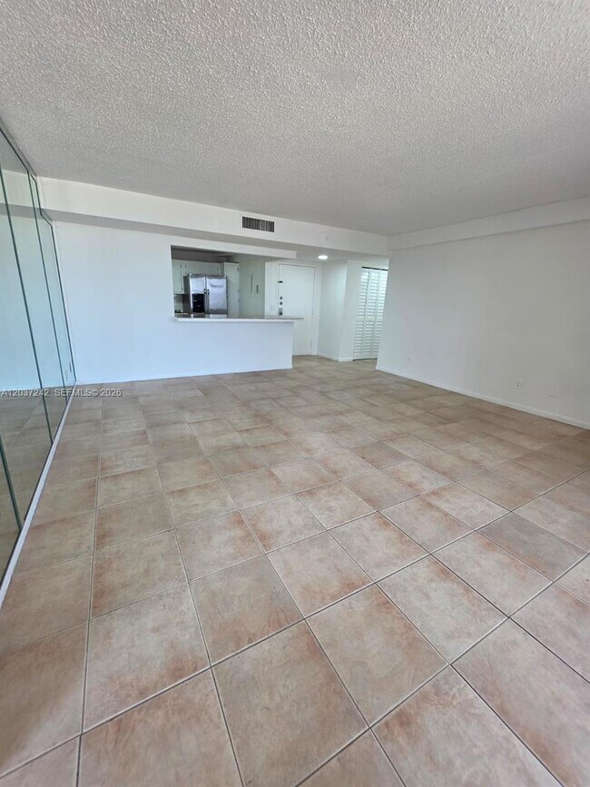Building Photo - 13499 Biscayne Blvd