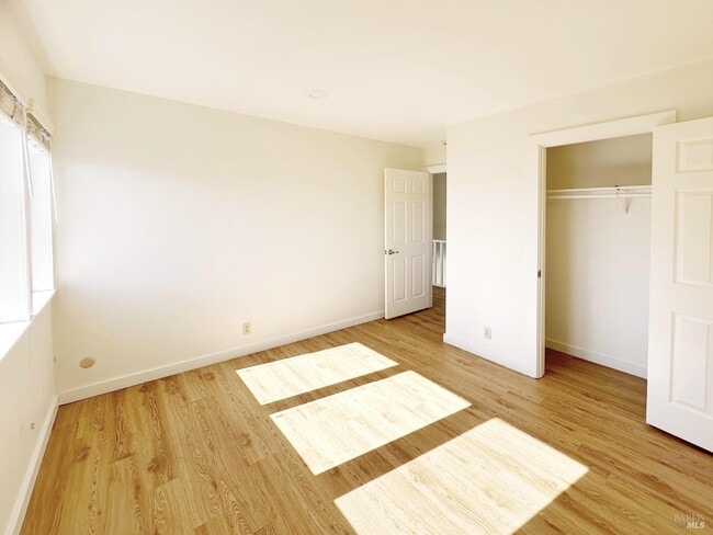 Building Photo - 172 Great Cir Dr