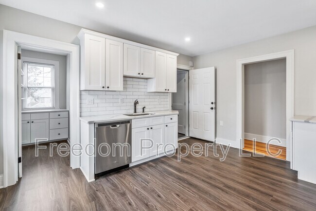 Building Photo - 9 Bretton Rd