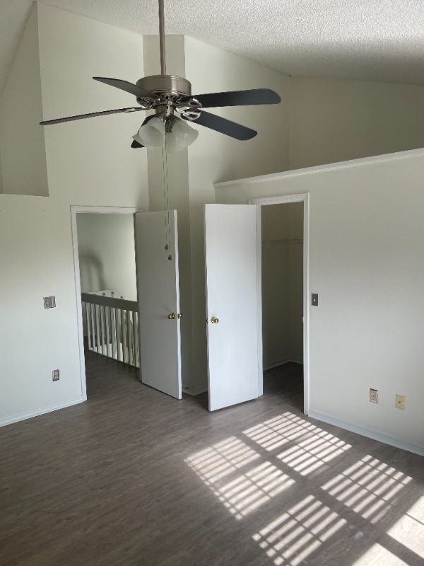 Building Photo - 11305 Lake Mandarin Cir E