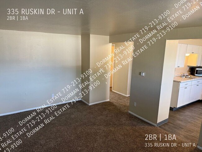 Building Photo - 335 Ruskin Dr