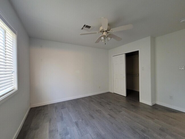 Building Photo - 9635 36th Ln