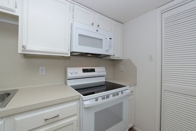 Building Photo - 14777 Wunderlich Dr