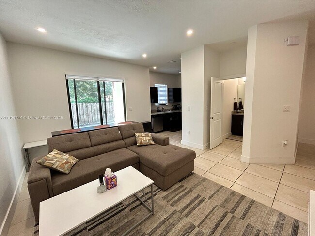 Building Photo - 12716 SW 131st Terrace