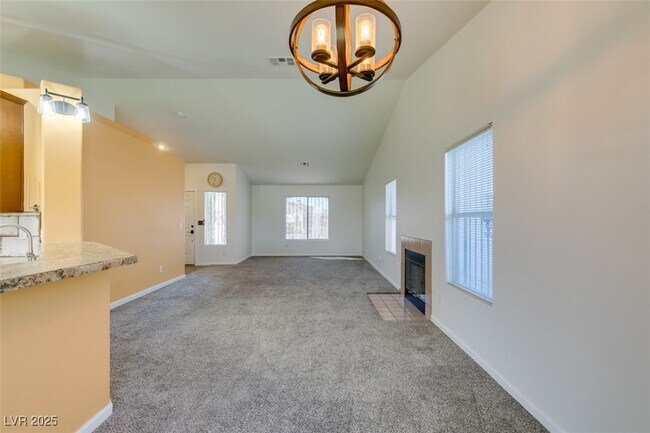 Building Photo - 420 Aloha Dr