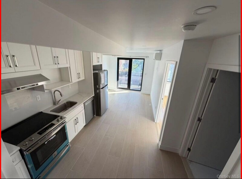 Building Photo - 163-14 Sanford Ave