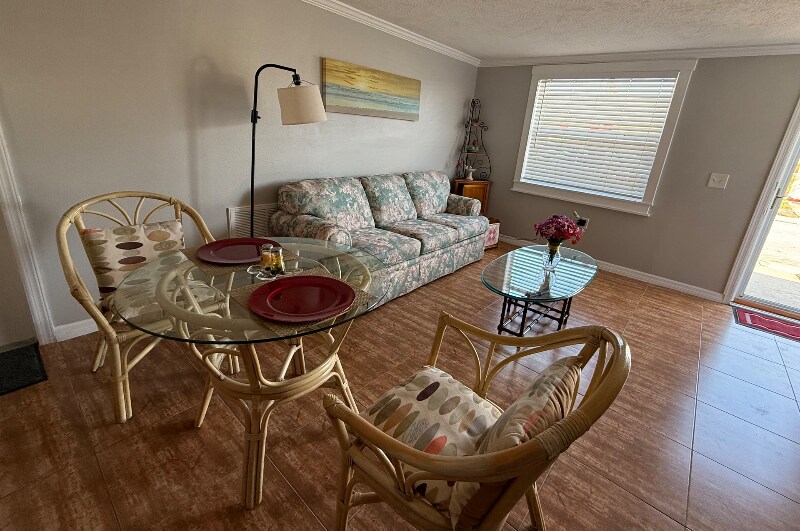 Building Photo - 4948 Allner St