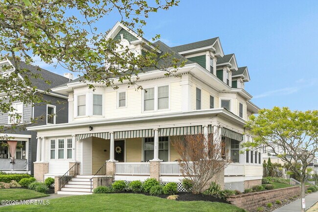 Building Photo - 301 8th Ave