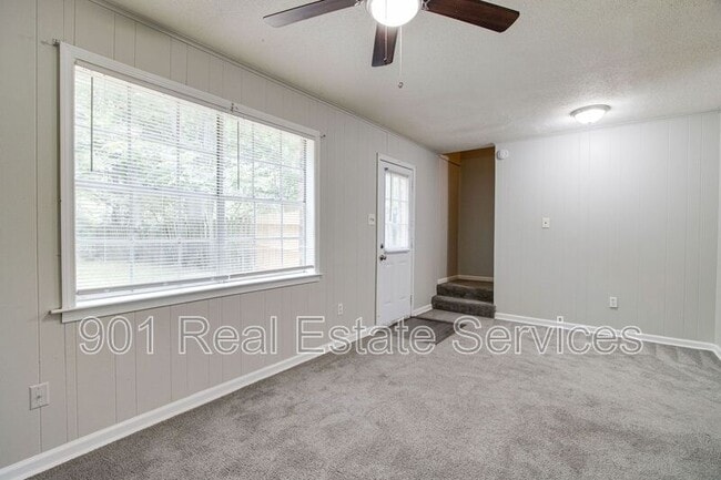 Building Photo - 2998 Stage Park Pl