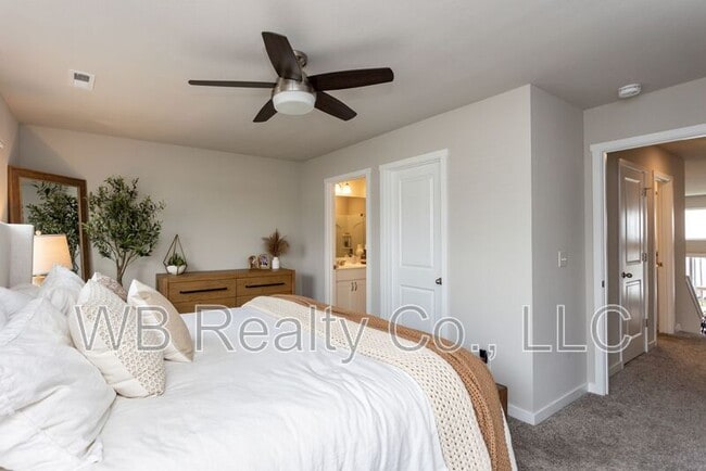 Building Photo - 9750 Turnpoint Dr