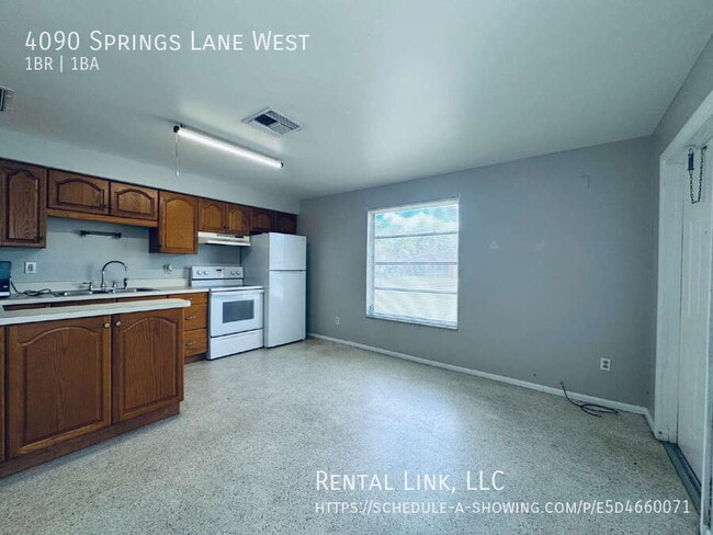 Building Photo - 4090 Springs Ln
