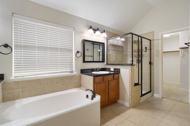 Building Photo - 4009 Firenze Dr