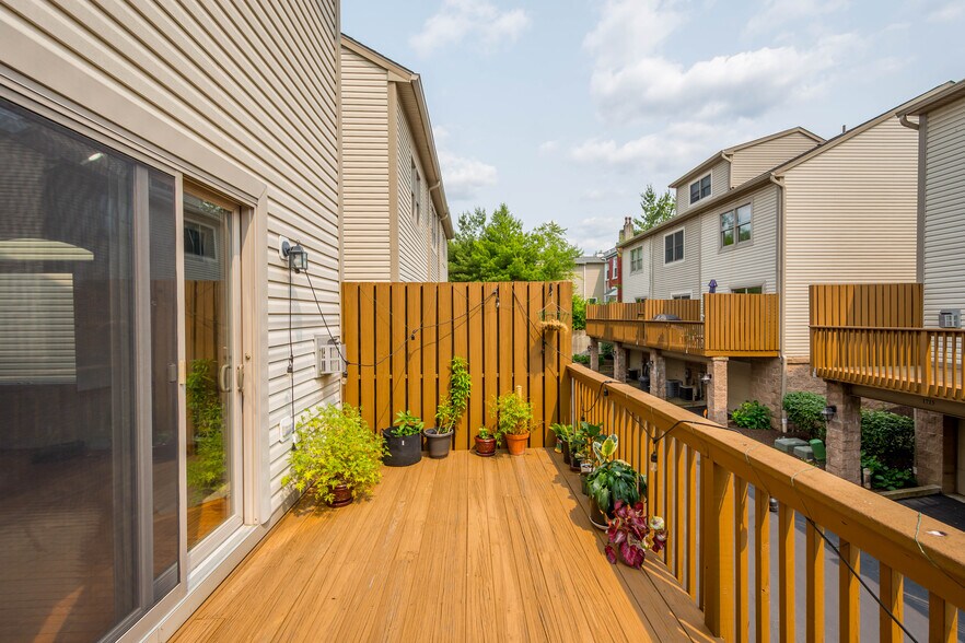 Building Photo - 1720 Merriman Ct