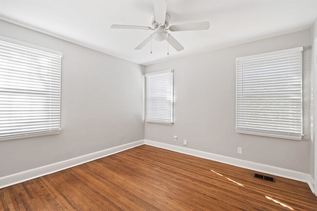 Building Photo - 3753 Friar Tuck Rd