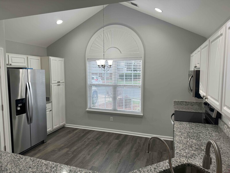 Building Photo - 139 Arlington Downs Blvd