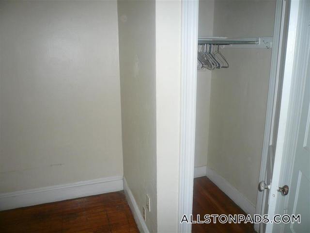 Building Photo - 33 Highgate St