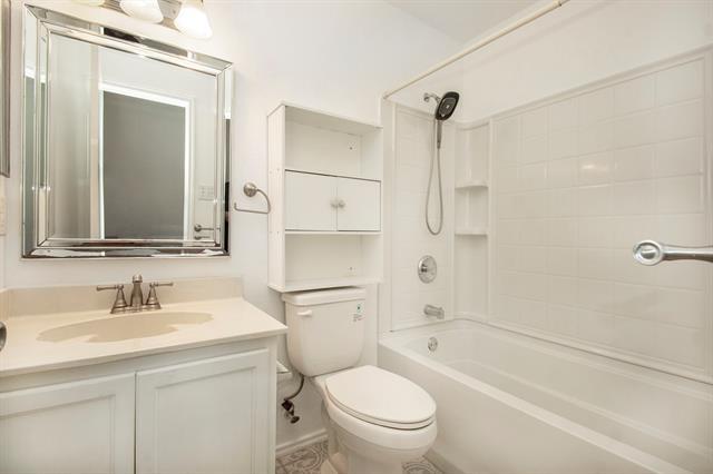 Building Photo - 924 Mosaic Dr