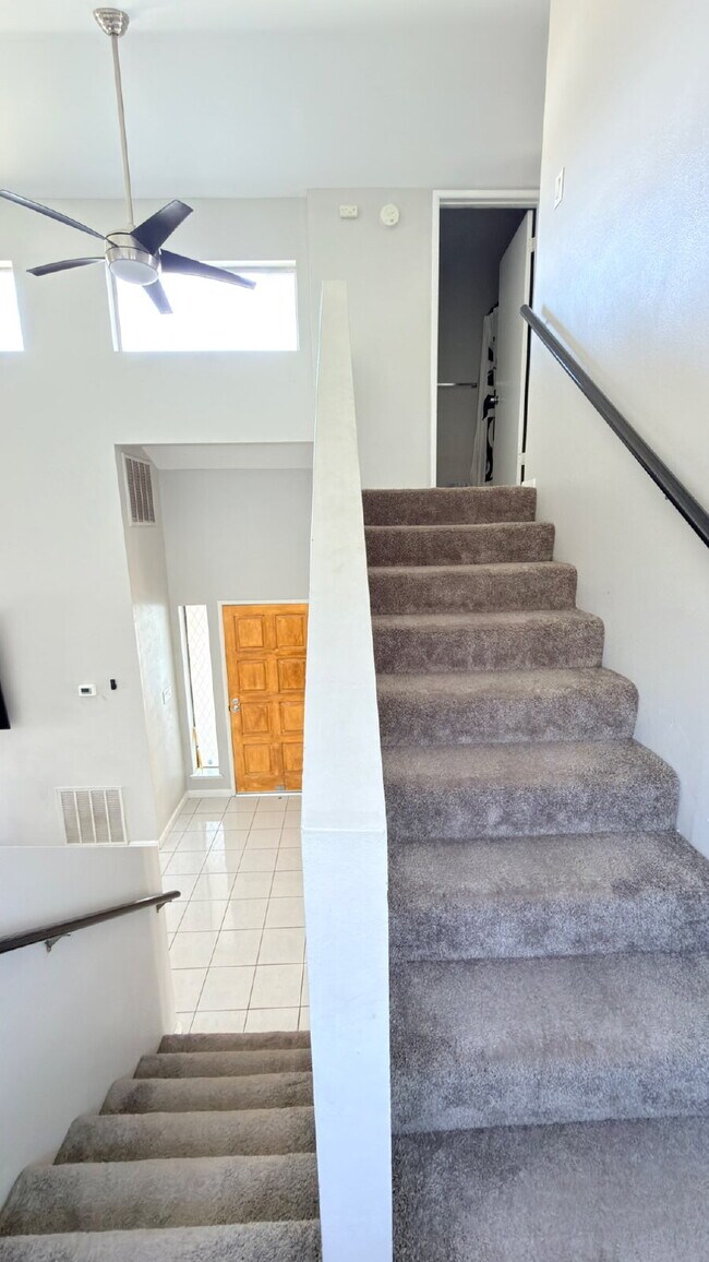 Building Photo - Spacious Two-Story Home with Large Backyard – Available Now!