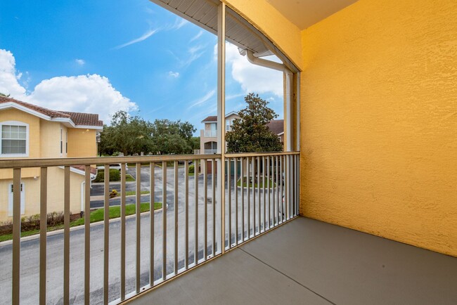 Building Photo - Beautiful 1 Bed 1 Bath with 1 car garage c...