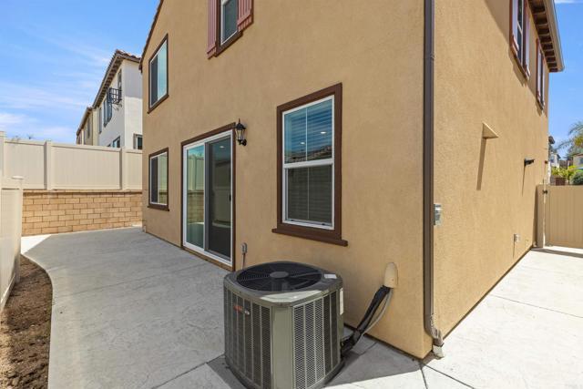 Building Photo - 895 Brookdale Dr