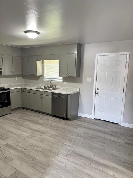 Building Photo - 4100 N Ocoee St