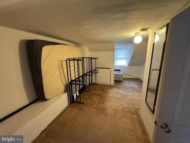 Building Photo - 1008 Stiles St