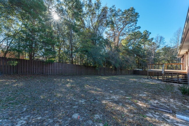 Building Photo - 654 Territory Ln