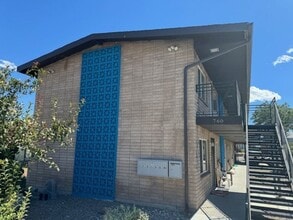 Building Photo - 760 Moran St