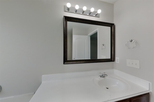 Building Photo - 21342 Bandera Ranch Lane