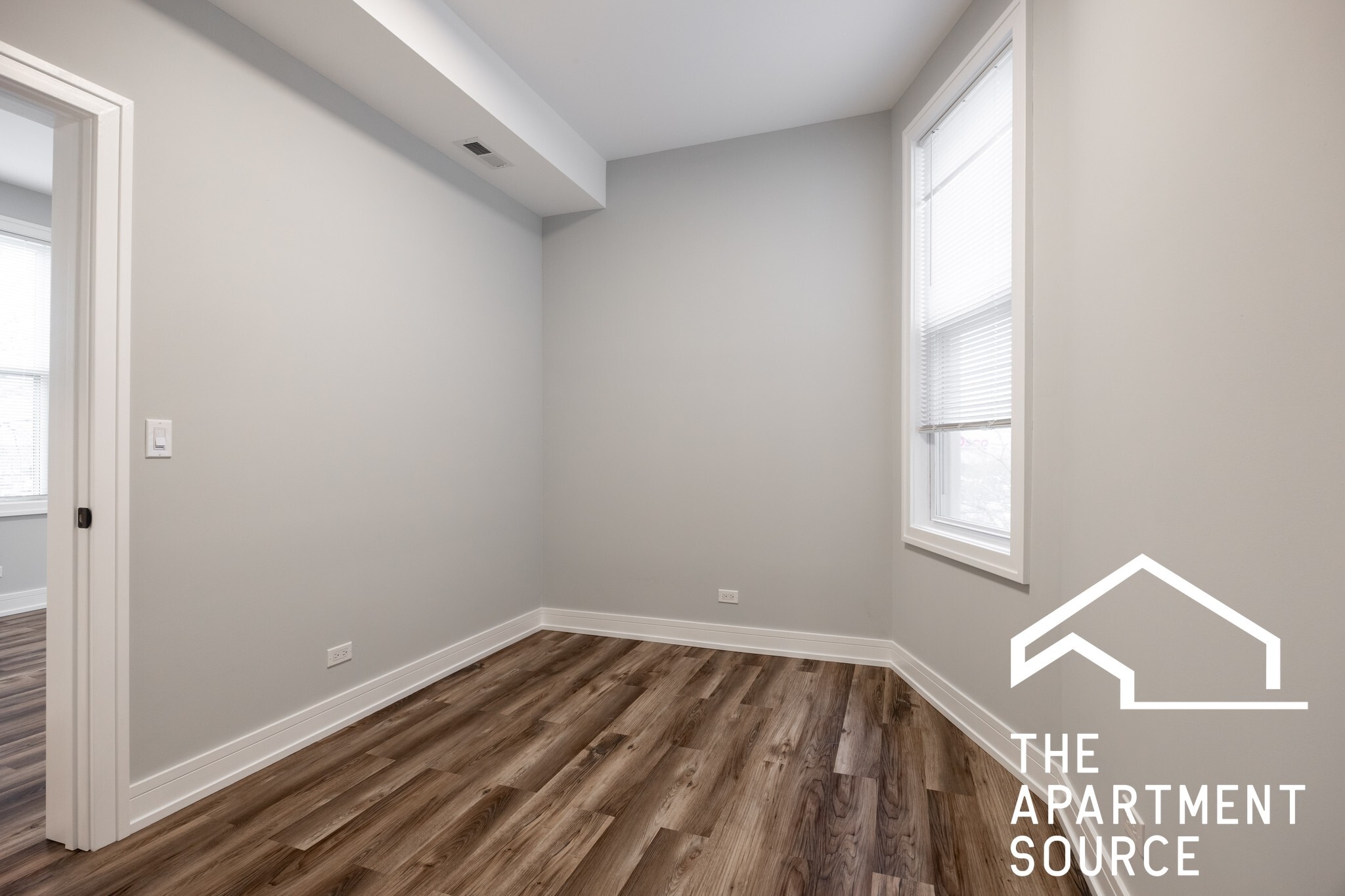 Building Photo - 2937 N Ashland Ave