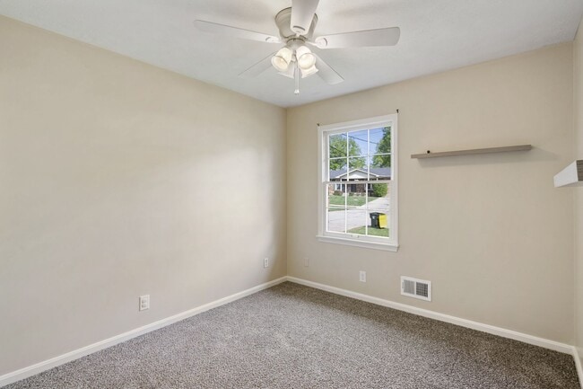 Building Photo - 12506 Live Oak Drive