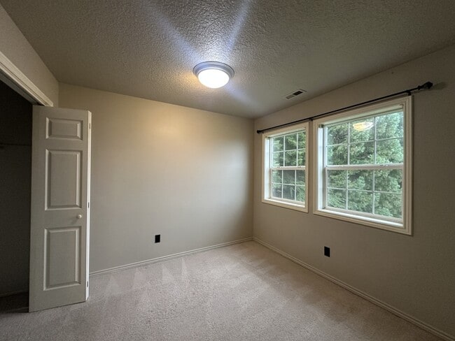 Building Photo - 24574 SW Ladd Hill Rd