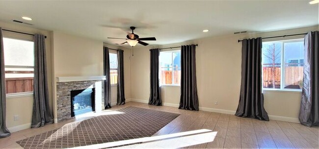 Building Photo - Stunning Former Model Home for Rent – Move...