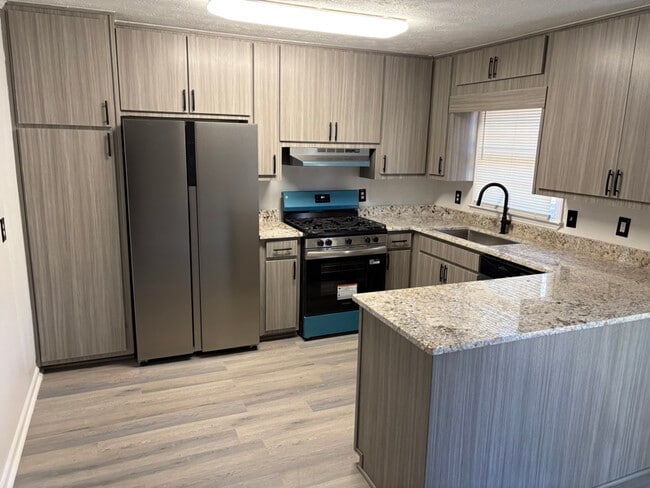 Building Photo - 6625 Paula Ct