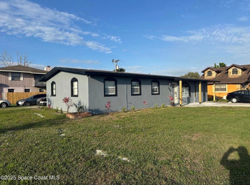 Building Photo - 3782 Catalina Dr