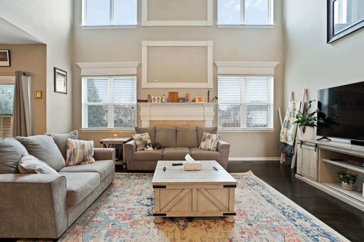 Building Photo - 25947 Campbell Ln