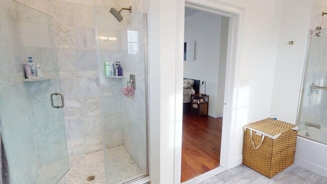 Building Photo - 4 Market St