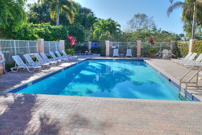 Building Photo - 1200 Town Center Dr