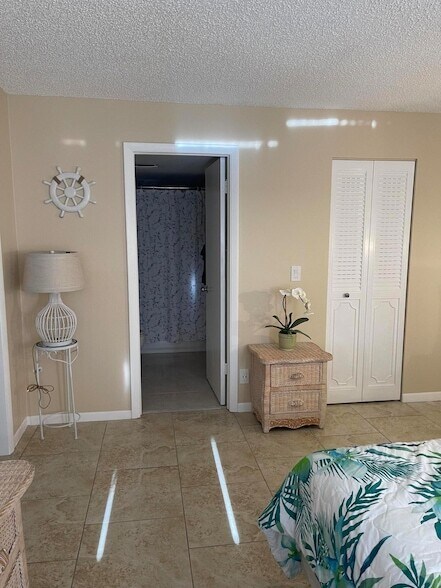 Building Photo - 1605 S US Hwy 1