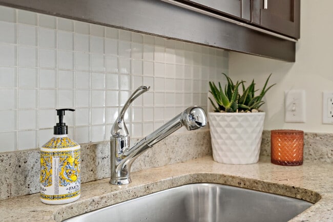 Building Photo - 2321 Mill Rd