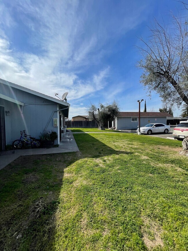 Building Photo - 6771 California St