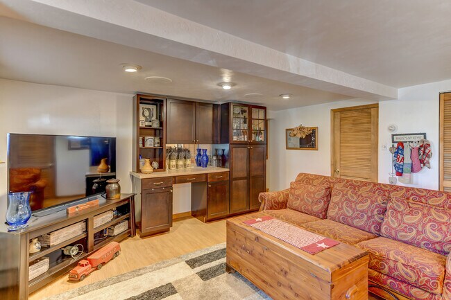 Building Photo - 3004 White Birch Ln