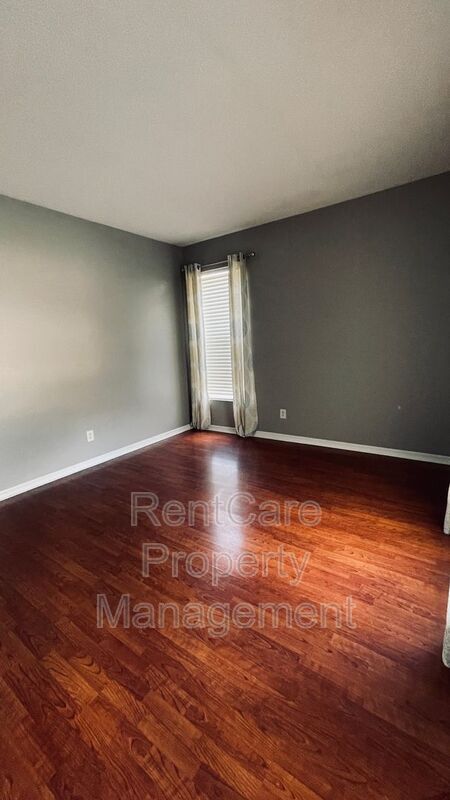 Building Photo - 842 Lancer Cir